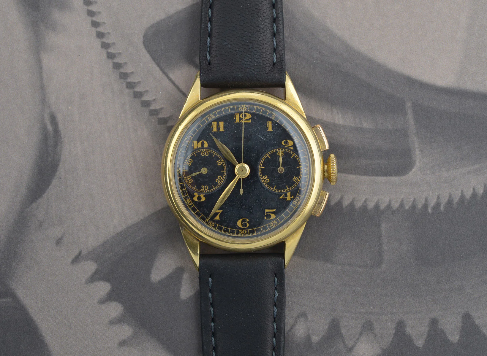 1930s Jaeger chronograph - Image 8